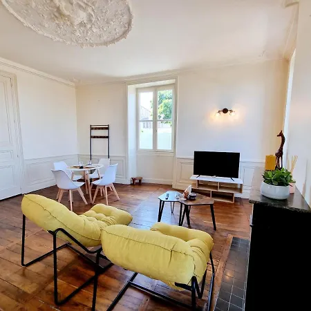 Apartment Superbe T2 Lumineux Avec Fibre *